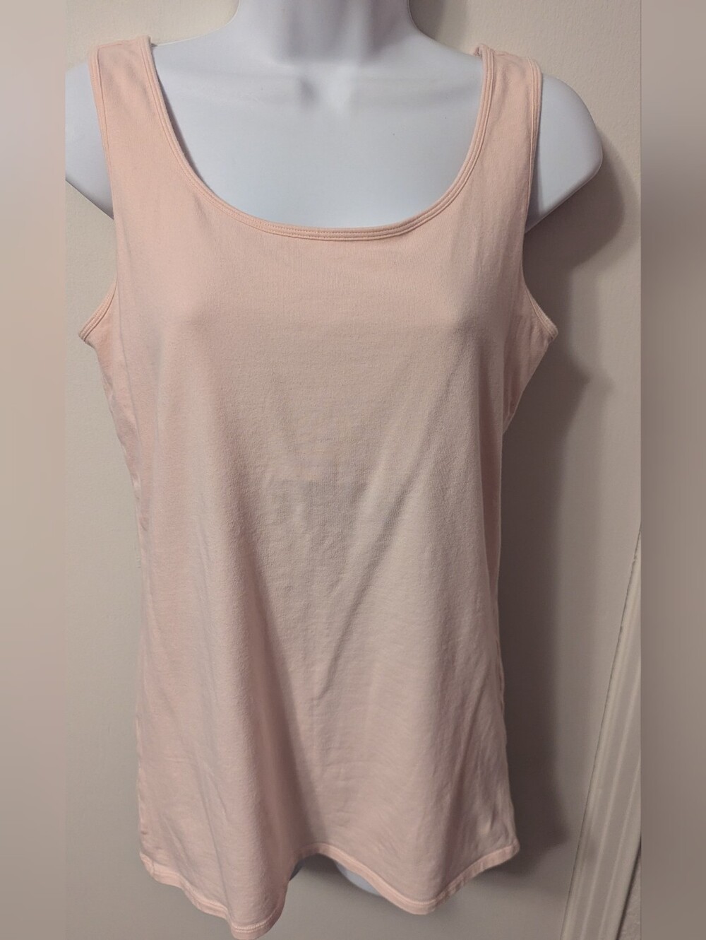 Duluth Trading Company  No-Yank Tank Wide Strap pink shelf bra Women's Size M